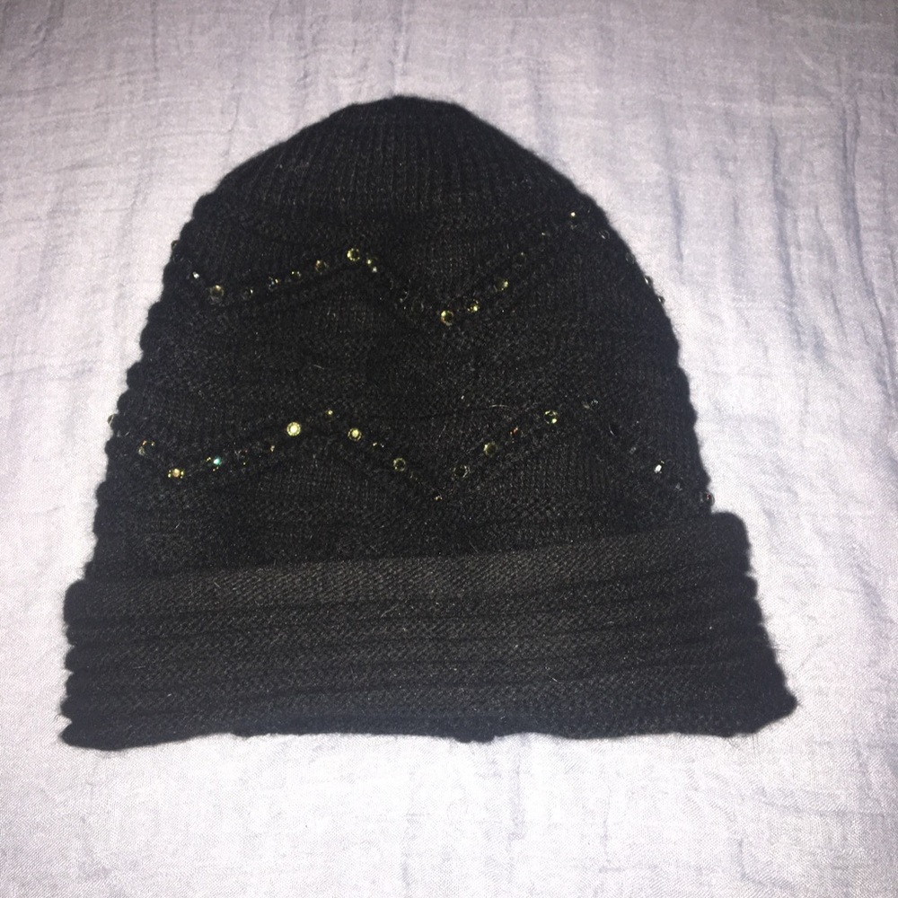 Black knit beanie